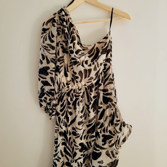 ALEXIS x Target Botanical One Shoulder Ruffle Maxi Dress Asymmetrical Size M - Picture 1 of 13